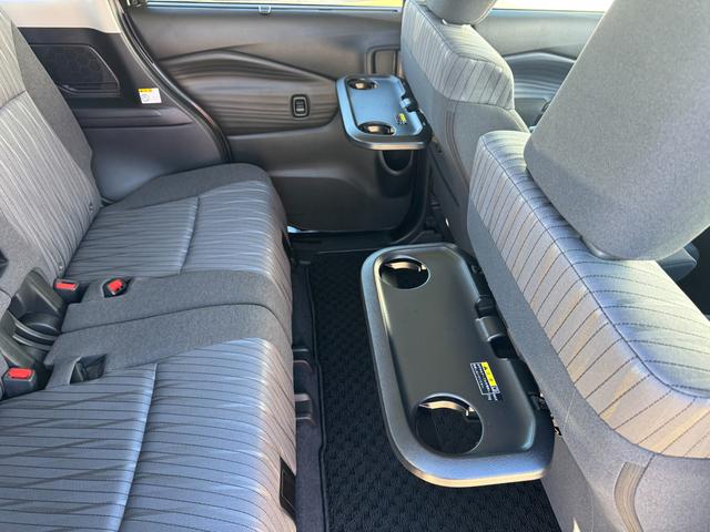 ソリオ ＨＹＢＲＩＤ　ＭＺ　３型　ＤＳＢＳＩＩ／ＡＣＣ／電動スライド　デュアルセンサーブレーキサポートＩＩ　アダプティブクルーズコントロール　電動スライドドア　オートライト　プッシュスタート　シートヒーター　オートエアコン　スズキセーフティーサポート（54枚目）