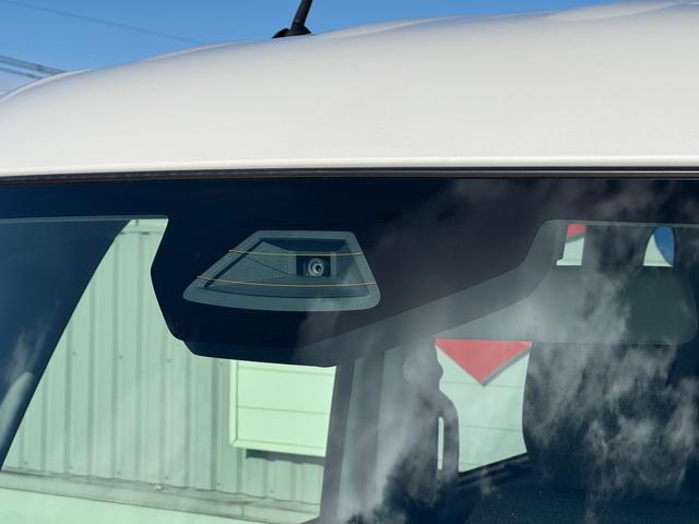 スペーシア ＨＹＢＲＩＤ　Ｘ　４ＷＤ　ＤＳＢＳＩＩ／電動スライドドア　デュアルセンサーブレーキサポートＩＩ　オートライト　電動スライドドア　プッシュスタート　シートヒーター　オートエアコン　スズキセーフティーサポート　４ＷＤ　衝突被害軽減システム　アイドリングストップ（19枚目）