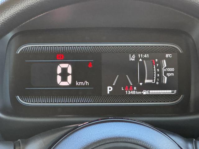 スペーシア ＨＹＢＲＩＤ　Ｘ　４ＷＤ　ＤＳＢＳＩＩ／電動スライドドア　デュアルセンサーブレーキサポートＩＩ　オートライト　電動スライドドア　プッシュスタート　シートヒーター　オートエアコン　スズキセーフティーサポート　４ＷＤ　衝突被害軽減システム　アイドリングストップ（28枚目）