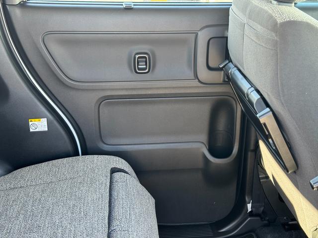 スペーシア ＨＹＢＲＩＤ　Ｘ　４ＷＤ　ＤＳＢＳＩＩ／電動スライドドア　デュアルセンサーブレーキサポートＩＩ　オートライト　電動スライドドア　プッシュスタート　シートヒーター　オートエアコン　スズキセーフティーサポート　４ＷＤ　衝突被害軽減システム　アイドリングストップ（57枚目）