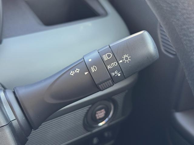 スペーシアベース ＸＦ　２型　全方位モニタ用カメラＰＫＧ／電動スライド（後右）　全方位モニター用カメラパッケージ　電動スライドドア（後席右）　オートライト　プッシュスタート　シートヒーター　オートエアコン　スズキセーフティーサポート　衝突被害軽減システム　アイドリングストップ（31枚目）