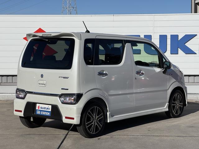 ワゴンＲスティングレー ＨＹＢＲＩＤ　Ｔ（ターボ）　４型　全方位モニタ用カメラＰＫＧ　全方位モニター用カメラパッケージ　オートライト　プッシュスタート　シートヒーター　オートエアコン　スズキセーフティーサポート　衝突被害軽減システム　アイドリングストップ　横滑り防止機能　衝突安全ボディ（7枚目）