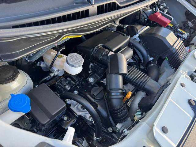 ワゴンＲスティングレー ＨＹＢＲＩＤ　Ｔ（ターボ）　４型　全方位モニタ用カメラＰＫＧ　全方位モニター用カメラパッケージ　オートライト　プッシュスタート　シートヒーター　オートエアコン　スズキセーフティーサポート　衝突被害軽減システム　アイドリングストップ　横滑り防止機能　衝突安全ボディ（58枚目）