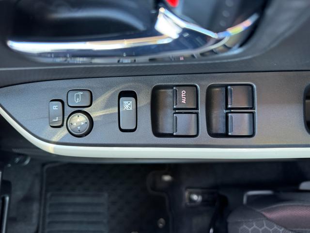 クロスビー HYBRID MZ 4型 DCBS/ACC/シートヒーター デュアルカメラブレーキサポート アダプティブクルーズコントロール シートヒーター オートライト プッシュスタート オートエアコン スズキセーフティーサポート 衝突被害軽減システム アイドリングストップ(39枚目)