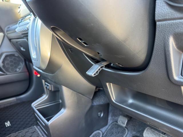 クロスビー HYBRID MZ 4型 DCBS/ACC/シートヒーター デュアルカメラブレーキサポート アダプティブクルーズコントロール シートヒーター オートライト プッシュスタート オートエアコン スズキセーフティーサポート 衝突被害軽減システム アイドリングストップ(46枚目)