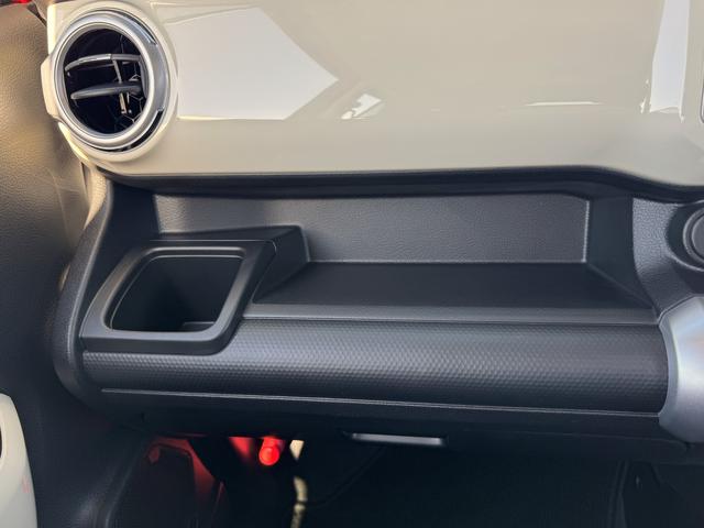 クロスビー HYBRID MZ 4型 DCBS/ACC/シートヒーター デュアルカメラブレーキサポート アダプティブクルーズコントロール シートヒーター オートライト プッシュスタート オートエアコン スズキセーフティーサポート 衝突被害軽減システム アイドリングストップ(52枚目)