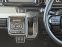 ＨＹＢＲＩＤ　Ｘ　４ＷＤ　ＤＳＢＳＩＩ／電動スライドドア　デュアルセンサーブレーキサポートＩＩ　オートライト　電動スライドドア　プッシュスタート　シートヒーター　オートエアコン　スズキセーフティーサポート　４ＷＤ　衝突被害軽減システム　アイドリングストップ（31枚目）