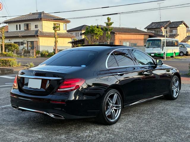 Ｅクラス Ｅ３５０ｅ　アバンギャルド　スポーツ　エクスクルーシブパッケージ　レーダーセーフティ　クリアランスソナー　スマートキー　オートクルーズコントロール　フルセグ　アラウンドビューモニター　アイドリングストップ　パワーシート　ＬＥＤヘッド（4枚目）