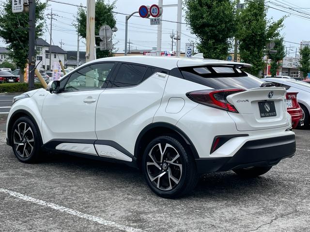 Ｃ－ＨＲ Ｇ　踏み間違い防止　車線逸脱　ソナー　シートＨ　アイドルストップ　クルコン　衝突安全ボディ　横滑防止装置　エアバッグ　スマートキープッシュスタート　イモビライザー　キーレス　サイドカーテンエアバック（6枚目）