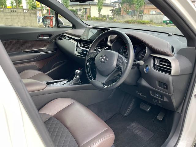 Ｃ－ＨＲ Ｇ　踏み間違い防止　車線逸脱　ソナー　シートＨ　アイドルストップ　クルコン　衝突安全ボディ　横滑防止装置　エアバッグ　スマートキープッシュスタート　イモビライザー　キーレス　サイドカーテンエアバック（10枚目）