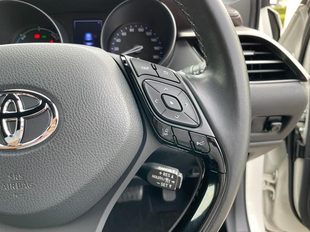 Ｃ－ＨＲ Ｇ　踏み間違い防止　車線逸脱　ソナー　シートＨ　アイドルストップ　クルコン　衝突安全ボディ　横滑防止装置　エアバッグ　スマートキープッシュスタート　イモビライザー　キーレス　サイドカーテンエアバック（22枚目）