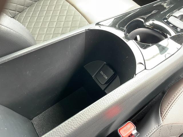Ｃ－ＨＲ Ｇ　踏み間違い防止　車線逸脱　ソナー　シートＨ　アイドルストップ　クルコン　衝突安全ボディ　横滑防止装置　エアバッグ　スマートキープッシュスタート　イモビライザー　キーレス　サイドカーテンエアバック（28枚目）