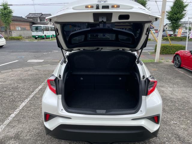 Ｃ－ＨＲ Ｇ　踏み間違い防止　車線逸脱　ソナー　シートＨ　アイドルストップ　クルコン　衝突安全ボディ　横滑防止装置　エアバッグ　スマートキープッシュスタート　イモビライザー　キーレス　サイドカーテンエアバック（33枚目）