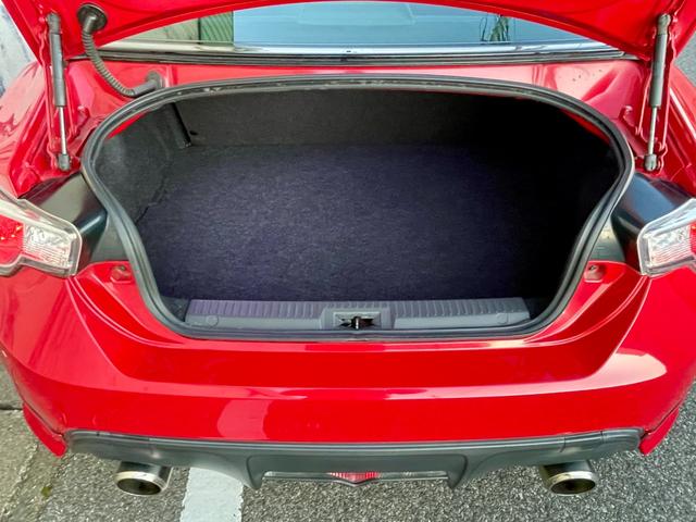 86 GT キーフリ 盗難防止 地デジ スマートキ- ETC車載器 VSA オートエアコン サイドSRS 助手席エアバッグ パワーウィンドウ 衝突安全ボディ 運転席エアバッグ ABS メモリーナビ ナビ・TV(21枚目)