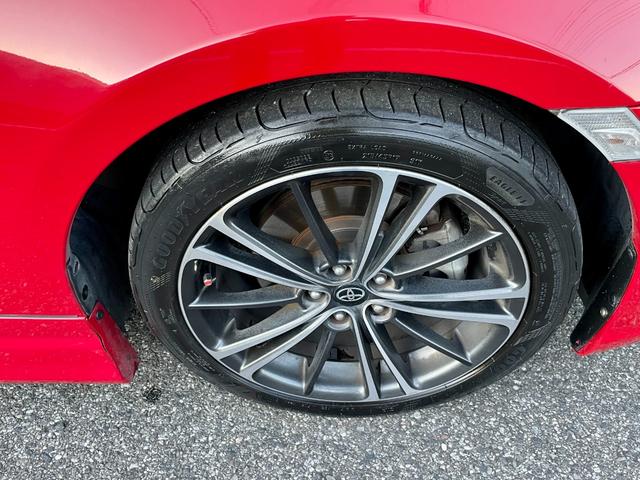 86 GT キーフリ 盗難防止 地デジ スマートキ- ETC車載器 VSA オートエアコン サイドSRS 助手席エアバッグ パワーウィンドウ 衝突安全ボディ 運転席エアバッグ ABS メモリーナビ ナビ・TV(22枚目)