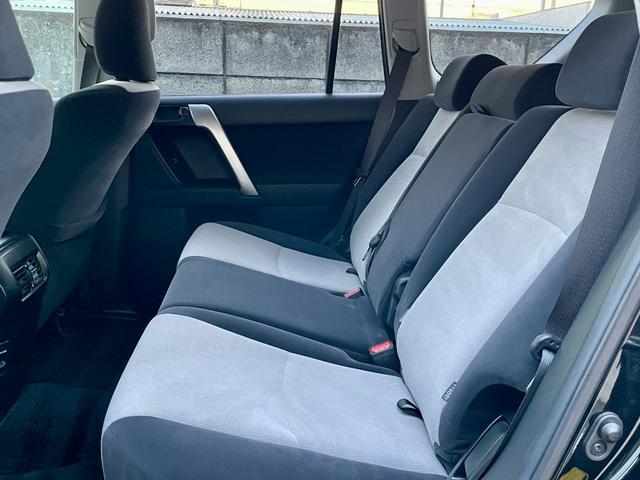 ランドクルーザープラド ＴＸ　アルジェントクロス　ナビＴＶ　オートエアコン　禁煙　パワーウインドウ　メモリーナビゲーション　フルセグ　クルコン　４ＷＤ　バックカメラ　ＤＶＤ　サンルーフ　スマートキー　横滑り防止　サイドエアバッグ　盗難防止システム（16枚目）