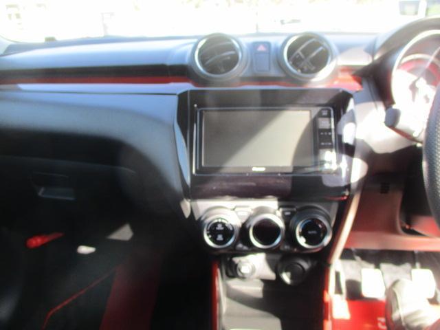 スイフトスポーツ 　ベースグレード　純正８インチナビＴＶ　ワンオーナー（4枚目）