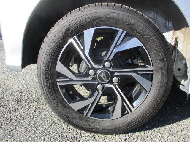 タント 　カスタムＸ　４ＷＤ　ナビＴＶバックモニタ－　両側パワ－スライドドア（11枚目）