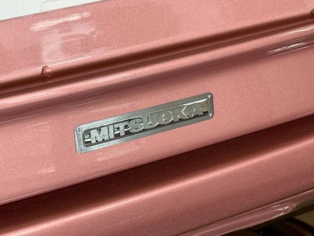 ビュート １２ＳＴ　メイクアップ車　クラシックインパネ　本革シート　キーレスエントリー電動格納ミラー　トランクダンパー（31枚目）