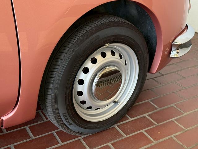 ビュート １２ＳＴ　メイクアップ車　クラシックインパネ　本革シート　キーレスエントリー電動格納ミラー　トランクダンパー（36枚目）