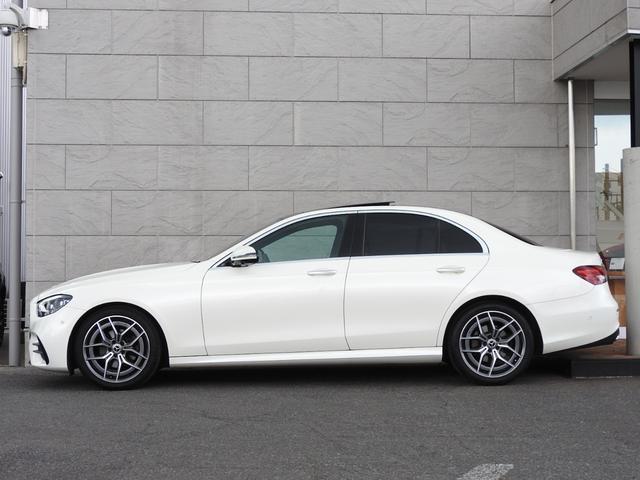 Ｅクラス Ｅ２００　スポーツ　エクスクルーシブ　パノラミックルーフ純正ＡＭＧ１９インチアルミ　ブルメスターサウンド　シートベンチレーション　エアーバランスパッケージ　ブラックレザー　マイルドハイブリッドＬＥＤヘッドライト　正規Ｄ車（18枚目）