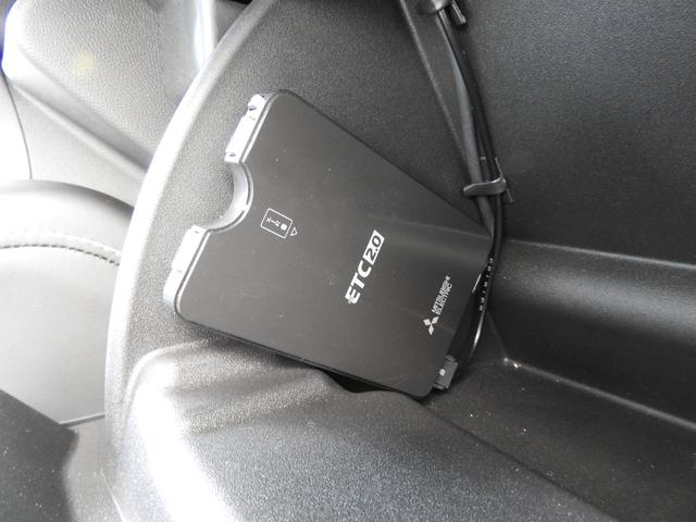 シボレーカマロ ＬＴ　ＲＳ　２０１８年モデル　光岡５０周年特別仕様車　ＡｐｐｌｅＣａｒＰｌａｙ／ＡｎｄｒｏｉｄＡｕｔｏ　ＢＯＳＥサウンド　専用ミディアムアッシュグレーレザーシート　シートヒーター＆クーラー　前後ドラレコ　限定６台　クルコン　純正２０インチＡＷ　ＥＴＣ（27枚目）