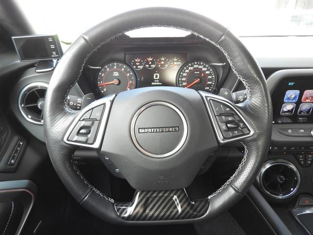 シボレーカマロ コンバーチブル　２０１８年モデル　ワンオーナー　ＢＯＳＥ　ブラックレザーシート　ヘッドアップディスプレイ　スマートキー　電動ソフトトップ　レーンキープアシスト　シートヒーター＆ベンチレーターバックカメラ　ＡｐｐｌｅＣａｒＰｌａｙ／ＡｎｄｒｏｉｄＡｕｔｏ（8枚目）