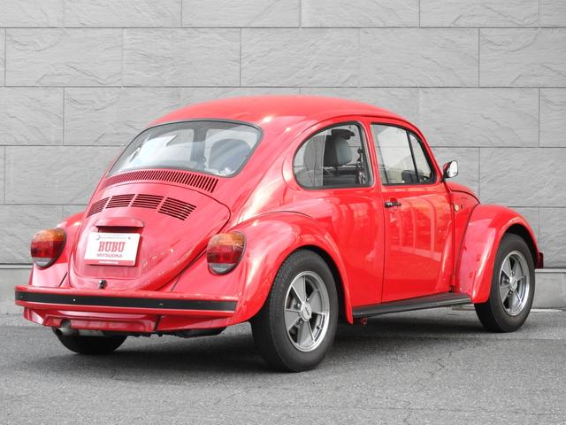 ビートル ベースグレード　１．６　新車並行車　当店販売車両　４速マニュアル　クーラー　アルミホイール　グレーモケットシート　左ハンドル　インジェクションエンジン　純正ホイール有（3枚目）