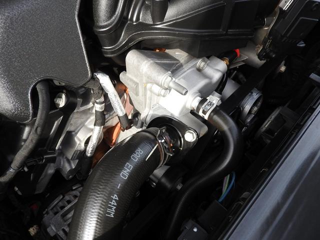 ダッジ・チャレンジャー ＳＲＴ３９２　２０１５年モデル　サンルーフ　ハーマンカードン　スウェードレザー　８．４インチディスプレイ　シートヒーターベンチレーター　ハーマンカードンサウンド　サブウーファー　ブレンボブレーキキャリパー　バックカメラ　純正２０インチＡＷ　オートチェック確認済（42枚目）