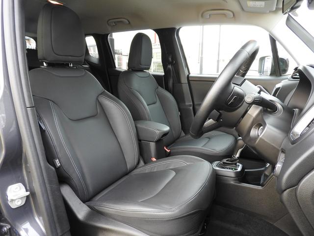ジープ・レネゲード リミテッド　２０２３年モデル　メーカー保証付　当店デモカー　ＡｐｐｌｅＣａｒＰｌａｙ／ＡｎｄｒｏｉｄＡｕｔｏ　純正ナビ　ブラックレザー　シートヒーター　アダプティブクルーズ　緊急ブレーキ　純正１７ＡＷ　前後ドラレコ　ＬＥＤヘッドライト　ＢＳＭ　レーンキープ（11枚目）