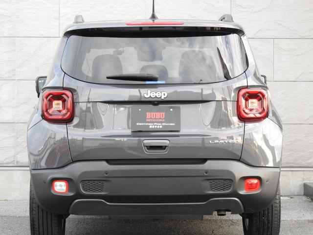 ジープ・レネゲード リミテッド　２０２３年モデル　メーカー保証付　当店デモカー　ＡｐｐｌｅＣａｒＰｌａｙ／ＡｎｄｒｏｉｄＡｕｔｏ　純正ナビ　ブラックレザー　シートヒーター　アダプティブクルーズ　緊急ブレーキ　純正１７ＡＷ　前後ドラレコ　ＬＥＤヘッドライト　ＢＳＭ　レーンキープ（15枚目）