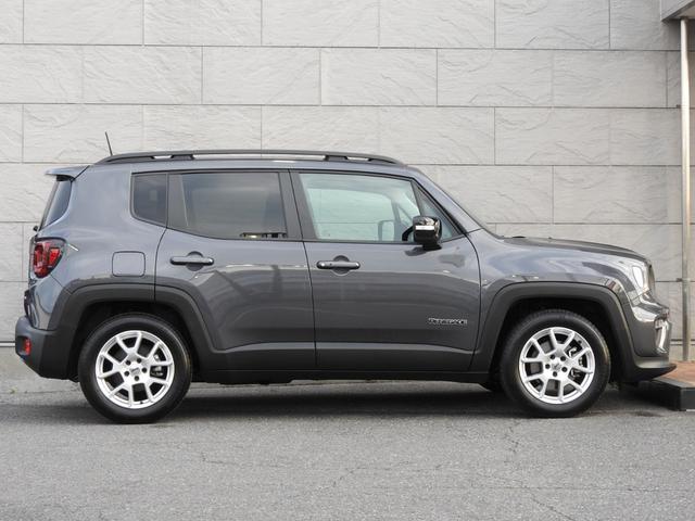 ジープ・レネゲード リミテッド　２０２３年モデル　メーカー保証付　当店デモカー　ＡｐｐｌｅＣａｒＰｌａｙ／ＡｎｄｒｏｉｄＡｕｔｏ　純正ナビ　ブラックレザー　シートヒーター　アダプティブクルーズ　緊急ブレーキ　純正１７ＡＷ　前後ドラレコ　ＬＥＤヘッドライト　ＢＳＭ　レーンキープ（16枚目）