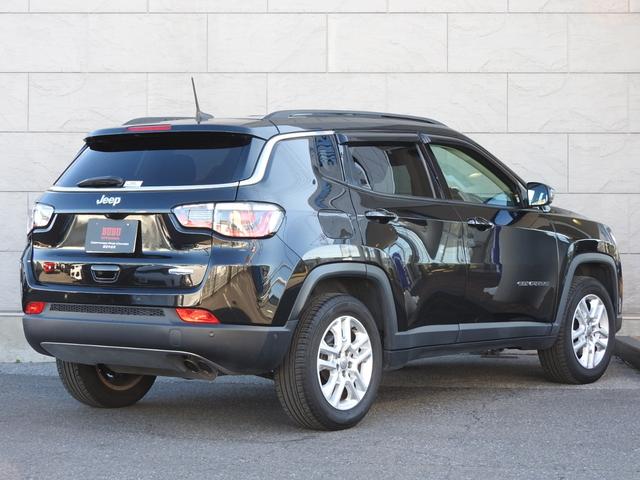 ジープ・コンパス セーフティエディション　２０１８年モデル　純正１７インチＡＷ　アダプティブクルーズ　ＡｐｐｌｅＣａｒＰｌａｙ／ＡｎｄｒｏｉｄＡｕｔｏ　レーンセンス　オートハイビーム　前方衝突警報　フロント／リアパークセンス　純正ナビ地デジ　ブラインドスポット　レインセンサー（5枚目）