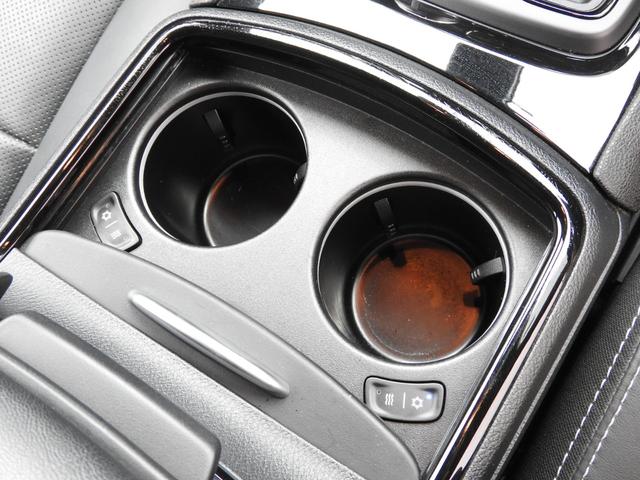 クライスラー・300 300S 2017年モデル 純正AW 前後ドラレコ 純正ナビ地デジ 前後ドラレコ 純正17インチAW ブラックレザー シートヒーター&クーラー アダプティブクルーズ レーンキープアシスト HIDヘッドライト スマートキー オートハイビーム ETC(12枚目)