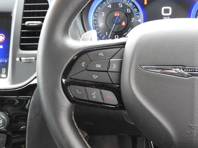 クライスラー・300 300S 2017年モデル 純正AW 前後ドラレコ 純正ナビ地デジ 前後ドラレコ 純正17インチAW ブラックレザー シートヒーター&クーラー アダプティブクルーズ レーンキープアシスト HIDヘッドライト スマートキー オートハイビーム ETC(37枚目)