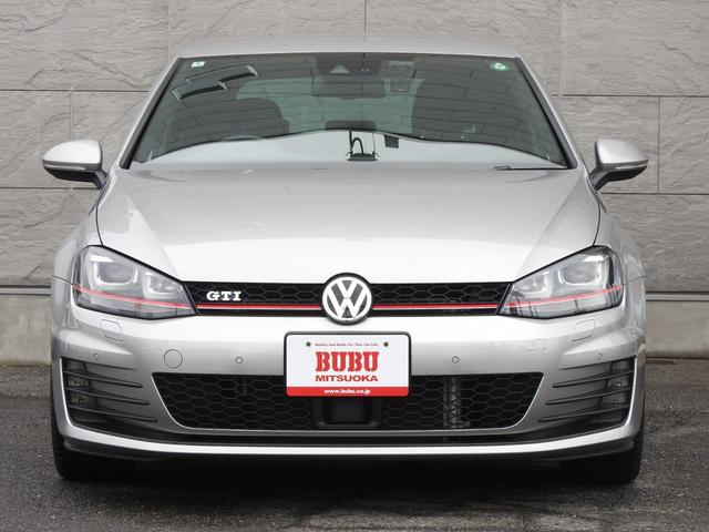 ゴルフＧＴＩ ベースグレード　ワンオーナー　純正ナビ　記録簿　ＡＣＣ　ワンオーナー　純正ナビ地デジ　純正１７インチＡＷ　アダプティブクルーズコントロール　ＨＩＤヘッドライト　レーンキープアシスト　スマートキー　パドルシフト　ＥＴＣ　レッドキャリパー　記録簿　バックカメラ（2枚目）