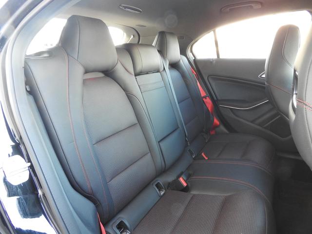 Ａクラス Ａ４５　４マチック　記録簿　純正アルミ　レッドキャリパー　純正ナビ地デジ　ドラレコ　アダプティブクルーズ　ＬＥＤヘッドライト　ブラックレザー　シートヒーター　ＡＭＧライドコントロール　ＡＭＧレッドキャリパー　ガラスルーフ　Ｂカメラ　ＢＳＭ　純正１８インチＡＷ（13枚目）