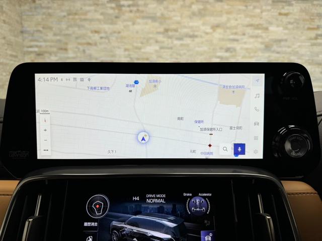 ＬＸ ＬＸ６００　マークレビンソン　サンルーフ　リアエンター　モデリスタフルエアロ　ＯＰ２２インチＡＷ　ルーフレール　Ｐバックドア　ＢＳＭ　ＨＵＤ　メーカーナビ　フルセグＴＶ　全方位カメ　Ｄインナーミラー　本革シート（22枚目）