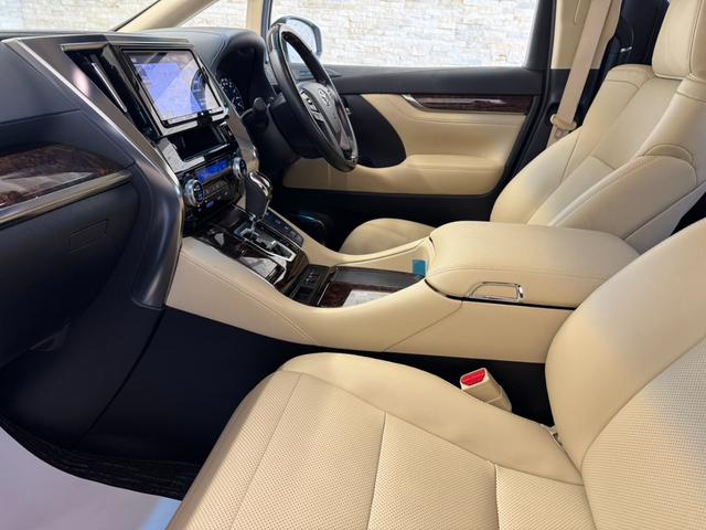 TOYOTA ALPHARD HYBRID G