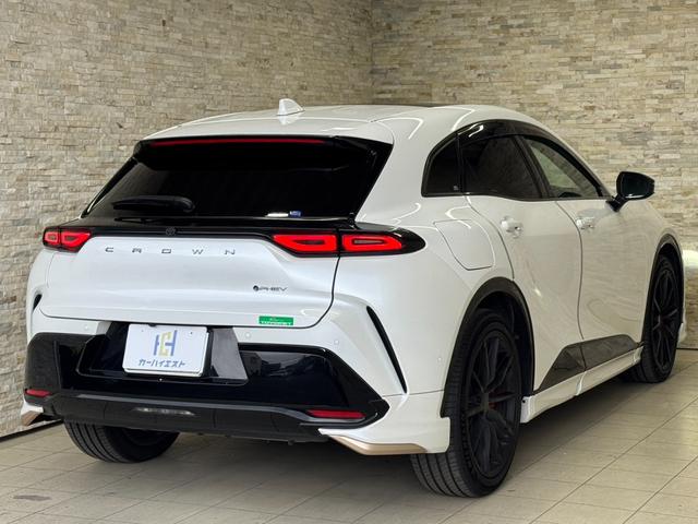 クラウンスポーツ ＲＳ　ＰＨＥＶ　モデリスタフルエアロ　　パノラマルーフ　純正ナビ　全方位モニター　フルセグＴＶ　Ｄインナーミラー　ＨＵＤ　ＢＳＭ　アダプティブクルコン　パワーバックドア　メモリーシート　純正２１インチＡＷ（4枚目）