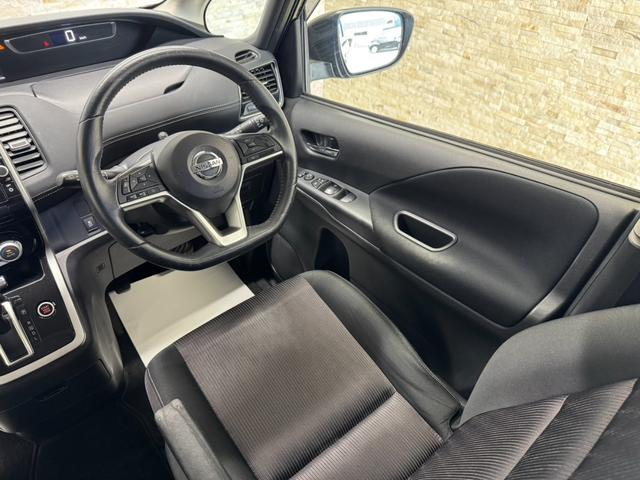 セレナ ハイウェイスター Vセレクション 純正9インチナビ フリップダウンモニター フルセグ Bluetooth接続 Bカメラ 両側電動スライドドア レーダークルーズ ETC LEDヘッド オートライト 純正16インチAW プッシュスタート(18枚目)