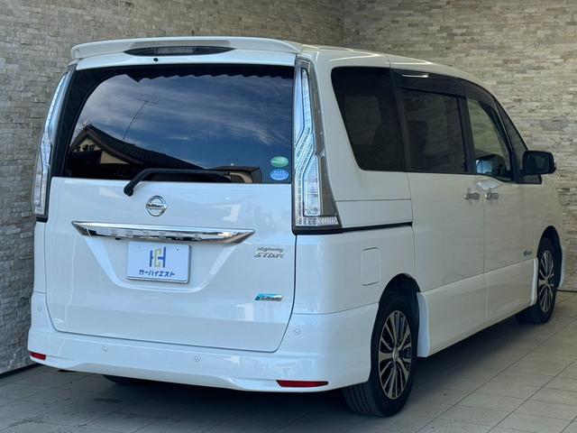 セレナ ハイウェイスターＳ－ＨＶアドバンスドセーフティパック　メーカーナビ　両側パワースライドドア　アラウンドビューモニター　フリップダウンモニター　フルセグＴＶ　クルーズコントロール　衝突被害軽減ブレーキ　ＥＴＣ　ヘッドライトＬＥＤ　純正１６インチＡＷ（4枚目）
