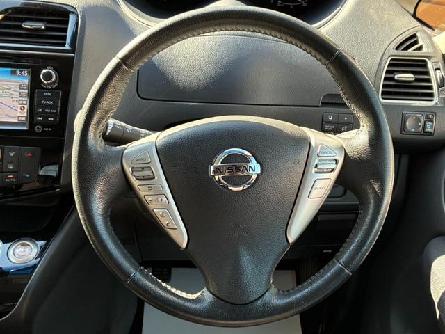 セレナ ハイウェイスターＳ－ＨＶアドバンスドセーフティパック　メーカーナビ　両側パワースライドドア　アラウンドビューモニター　フリップダウンモニター　フルセグＴＶ　クルーズコントロール　衝突被害軽減ブレーキ　ＥＴＣ　ヘッドライトＬＥＤ　純正１６インチＡＷ（20枚目）