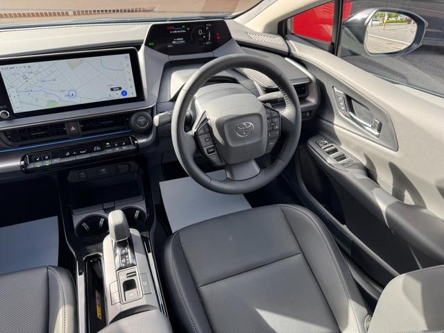 プリウス Ｚ　純正１２．３型ディスプレイ　フルセグＴＶ　全方位カメ　パノラマルーフ　デジタルインナーミラー　シートヒーター＆クーラー　ステアリングヒーター　Ｐリアゲート　Ｐシート　ＥＴＣ２．０　純正１９インチＡＷ（15枚目）