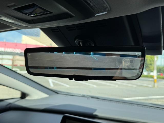 プリウス Ｚ　純正１２．３型ディスプレイ　フルセグＴＶ　全方位カメ　パノラマルーフ　デジタルインナーミラー　シートヒーター＆クーラー　ステアリングヒーター　Ｐリアゲート　Ｐシート　ＥＴＣ２．０　純正１９インチＡＷ（33枚目）