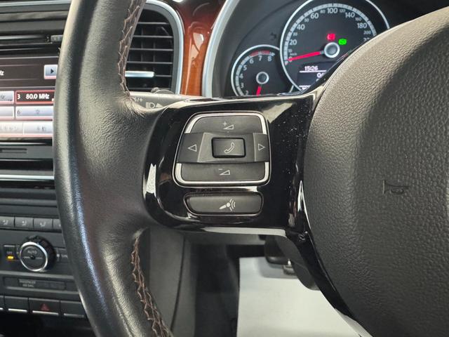 ザ・ビートル フェンダー・エディション　限定６００台　フェンダーサウンド　サンルーフ　ハーフレザーシート　ＥＴＣ　ドラレコ　クルコン　ＨＩＤヘッドライト　純正１７インチＡＷ　パドルシフト　ステアリングスイッチ　禁煙車　オールシーズンタイヤ（21枚目）