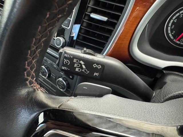 ザ・ビートル フェンダー・エディション　限定６００台　フェンダーサウンド　サンルーフ　ハーフレザーシート　ＥＴＣ　ドラレコ　クルコン　ＨＩＤヘッドライト　純正１７インチＡＷ　パドルシフト　ステアリングスイッチ　禁煙車　オールシーズンタイヤ（23枚目）