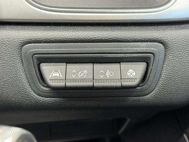 キャプチャー インテンス テックパック Applecarplay Bluetooth接続 全方位カメラ ETC アダプティブクルコン パワーシート シートヒーター ステアリングヒーター パドルシフト LEDヘッド 純正18インチAW(30枚目)