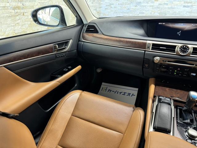 GS GS300h バージョンL 純正ナビ フルセグ Bカメ Bluetooth 3眼LED ETC2.0 アダプティブクルコン 全席シートヒーター シートクーラー BSM 純正18インチAW メモリ付Pシート アダプティブハイビーム(15枚目)