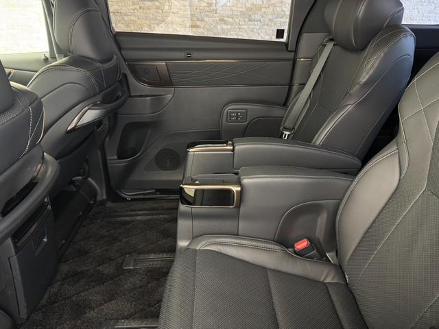 ヴェルファイア Ｚ　プレミア　モデリスタフルエアロ　黒レザー　トヨタチームメイト　左右独立ムーンルーフ　１３．２型フリップ　パノラミックビューモニタ　デジタルインナミラー　ＨＵＤ　メモリーシート　純正１９インチＡＷ　ＥＴＣ２．０（11枚目）